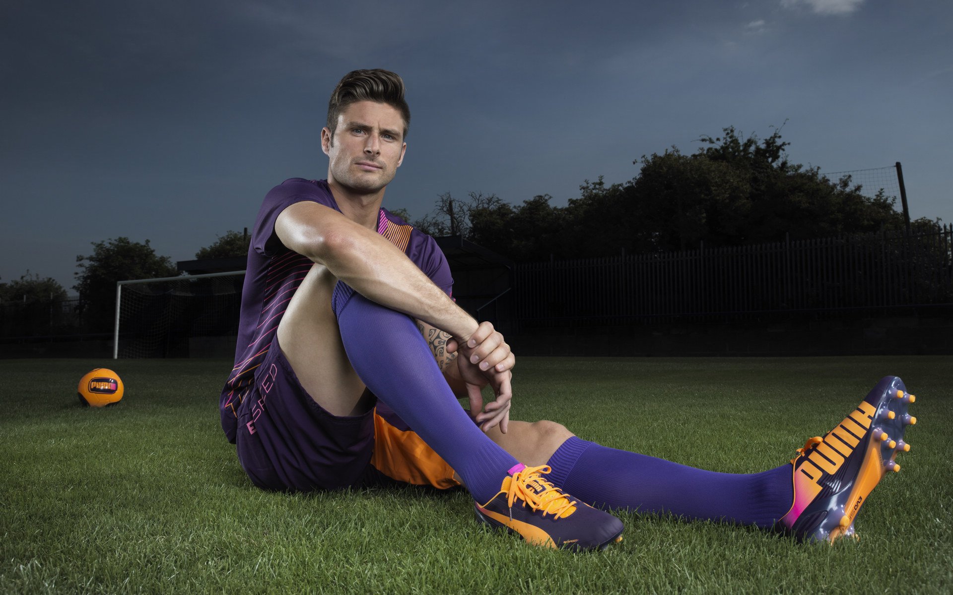 开云电竞app-_骑士队新兵表现神勇，助力队伍前行_，骑士队新人